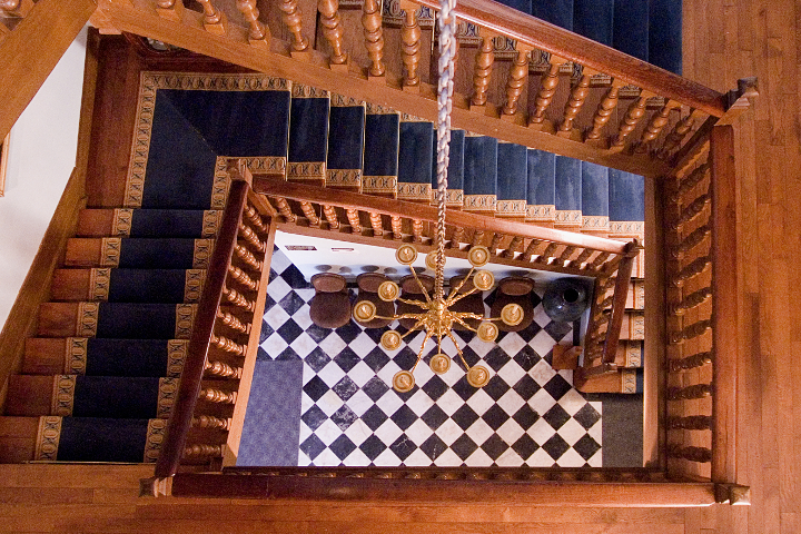 cabanes-chateau-laas-escalier